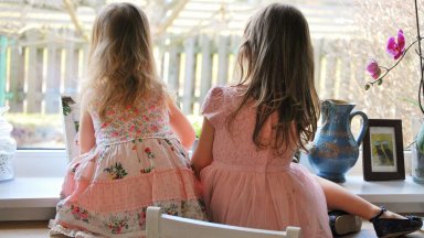 Kolme tütre ema: kas ma olen oma lapsed introvertideks kasvatanud?