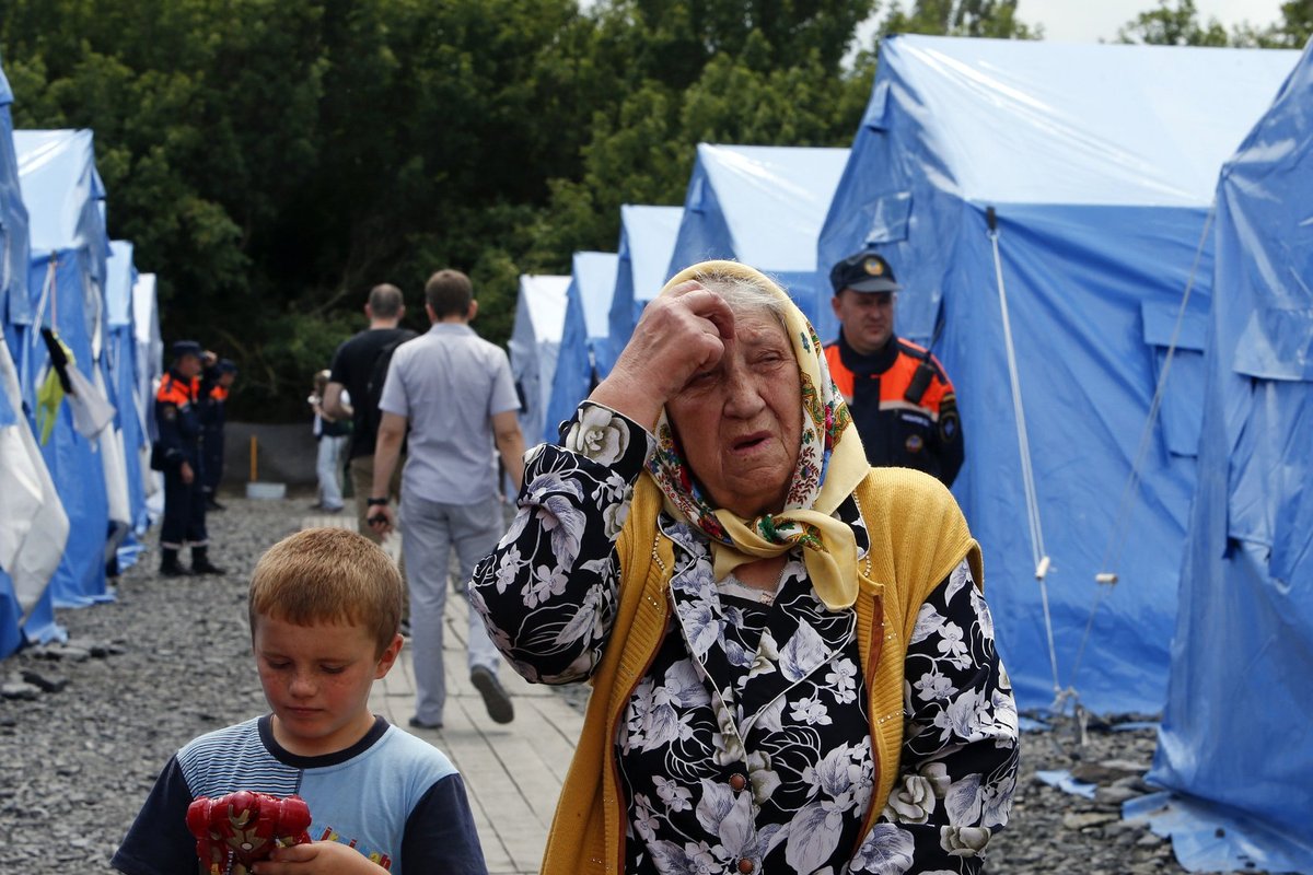 Как живут сейчас люди на украине. Украинские беженцы в России 2014. Беженцы и вынужденные переселенцы. Украинские беженцы в России. Фото беженцев с Украины.