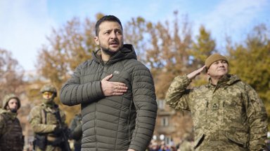 Ukraina toetajad kurdavad laskemoonanappuse üle. Vaieldakse, kas ees on võit või patiseis