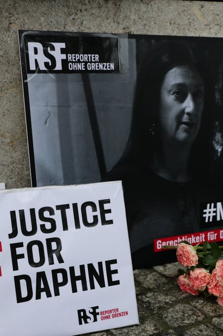 Pikett tapetud Daphne Caruana Galizia mälestuseks