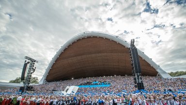 DELFI kannab üle | Tuhanded koorilauljad annavad pühapäeval Tallinna Lauluväljakul koos Ivo Linna ja Supernovaga kontserdi
