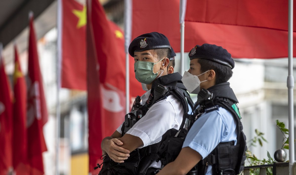 Hiina politseinikud Hongkongis. Foto on illustreeriv