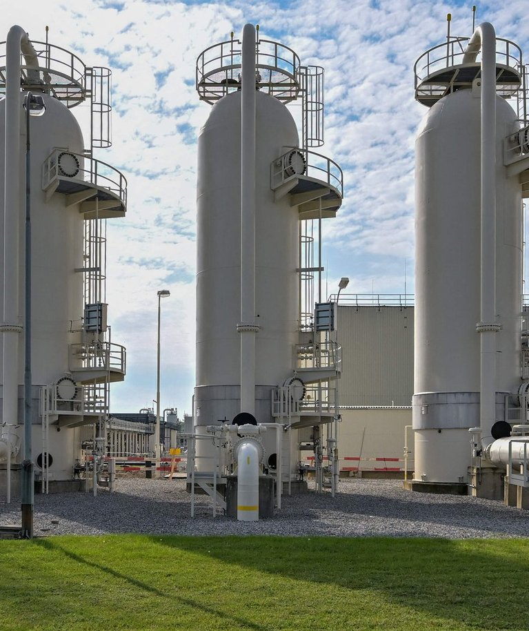 Austria firmade GCA ja TAG suur gaasijaotusjaam Baumgarten an der Marchis Alam-Austrias. Käitis võtab vastu peamiselt Vene gaasi, seal toimub mõõtmine ja testimine ning gaas suunatakse torude kaudu edasi tarbimiskohtadesse.