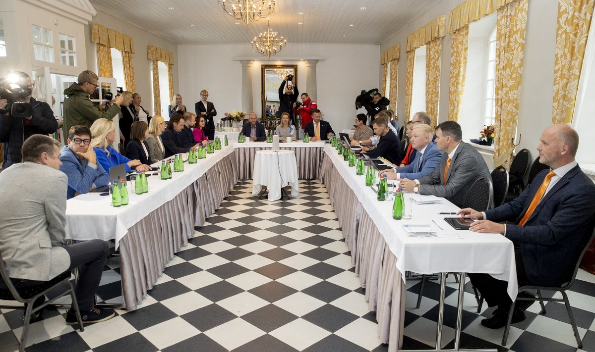 Valitsuskoalitsiooni läbirääkimised Vihula mõisas 15.–16.9.2022