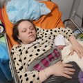 Mariupoli haigla pommitamisest pääsenud Ukraina ilublogija sünnitas pisitütre