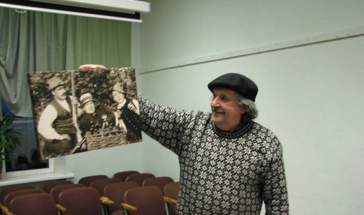 Koolituse tulemusel valmis Mati Roosalu käes suurepärane foto formaadis A3, Mulgimaa Arenduskoja kontorit ilmestama ja külalistele Mulgimaa ajaloopärandit tutvustama. Foto: Piret Leskova