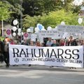 ФОТО DELFI: В Таллинне начался "Марш Мира" против НАТО
