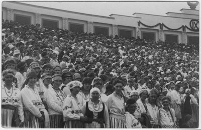 legend: Ostetud G. Tomingalt 1954.a. 250 fotost kooseva postkaardikogu hulgas.füüsiline kirjeldus: postkaart-formaat