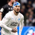 Jalgpallimeditsiini uus tase! Prantsusmaa kõrgliigas ravitakse peavigastust ujumismütsi kandmisega