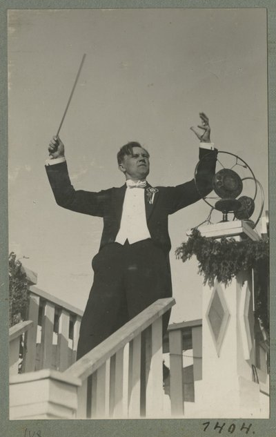  Laulupidu 1928.a. dirigendipuldis Juhan Aavik.