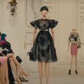 ФОТО И ВИДЕО | Креативно и безопасно! На Неделе моды в Милане бренд Moschino заменил моделей и гостей куклами