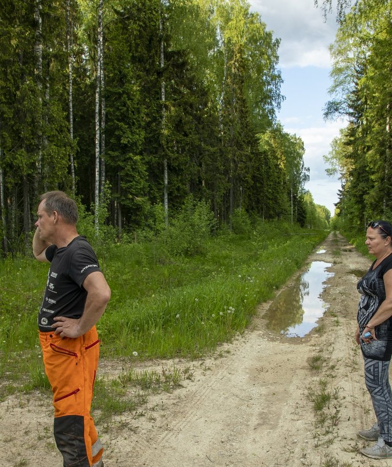 Evelyn Hints ja Gunnar Lepasaar on looduskaitse ja lendaorava hüvanguks pidanud loobuma juba u 40 hektarist oma metsast, uute kavade raames on minemas veel 42 hektarit.