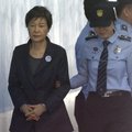 Prokuratuur nõuab Lõuna-Korea tagandatud presidendile 30-aastast vanglakaristust