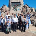 Бывшие военные моряки отметили День ВМФ России у памятника „Русалка“