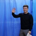 Данные экзитполов: во второй тур выборов на Украине выходят Зеленский и Порошенко