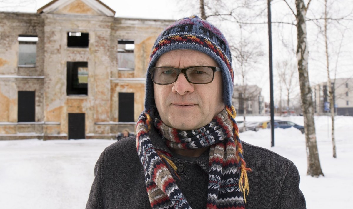 "Ma soovitan küll kõigile, et hoidke asju alles ning pange mõtteid ja tegevusi kirja siis, kui asjad sünnivad, nõnda on vähem tagantjärele tarkust," ütleb Tiit Pruuli.
