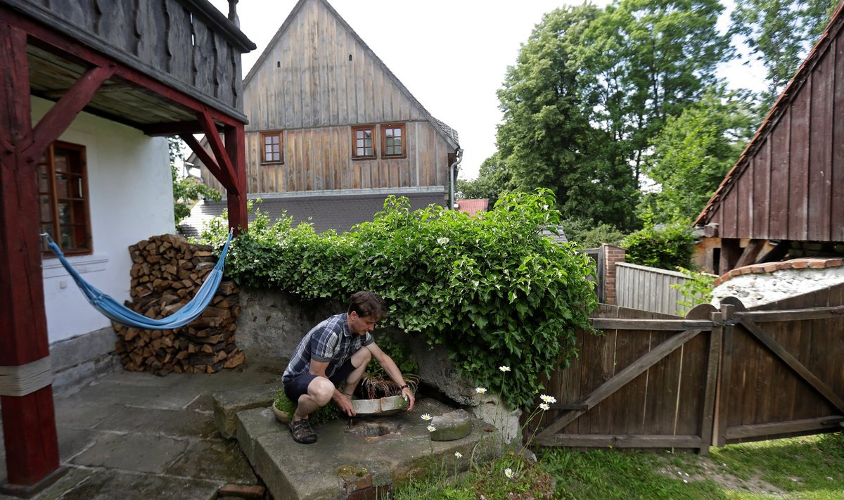 Tšehh Milan Starec oma piirilähedasest kodukaevust enam vett ei saa.