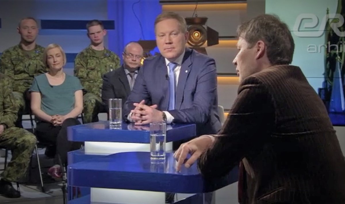 AJAD MUUTUVAD: Andrei Hvostov väitlemas 2016. aasta kevadel saates "Vabariigi kodanikud" Marko Mihkelsoniga. Tagareas Kristina Kallase seljataga istub major Metsavas - toonane eeskujulik sõdur, nüüdne riigireetmises kahtlustatav.