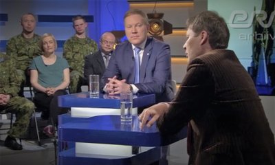 AJAD MUUTUVAD: Andrei Hvostov väitlemas 2016. aasta kevadel saates "Vabariigi kodanikud" Marko Mihkelsoniga. Tagareas Kristina Kallase seljataga istub major Metsavas - toonane eeskujulik sõdur, nüüdne riigireetmises kahtlustatav.