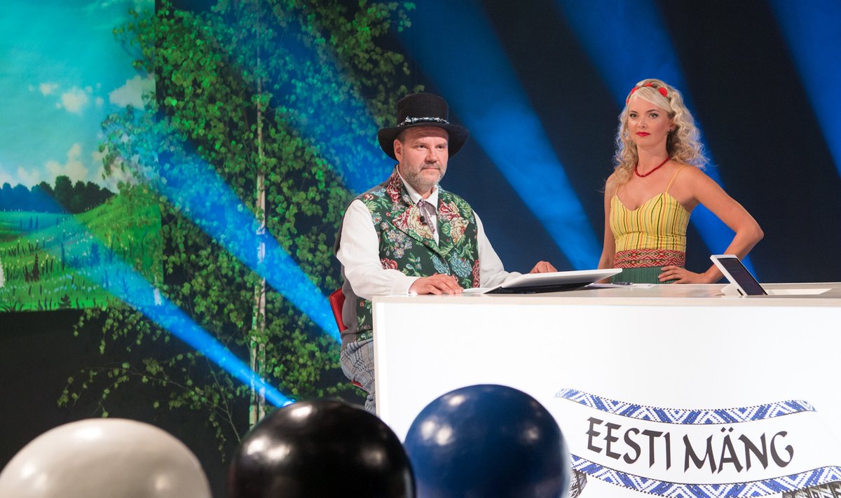 Juuli keskel jõuab ETV ekraanile mälumängusarja “Eesti mäng” värske hooaeg, mida juhivad Gaute Kivistik ja Jaana Heeringson.