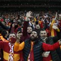 VIDEO | Galatasaray fännid rikkusid ilutulesikuga Barcelona mängijate ööune