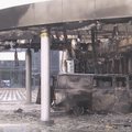 ВИДЕО: В Екатеринбурге автомобиль с "баллонами" въехал в кинотеатр, здание загорелось