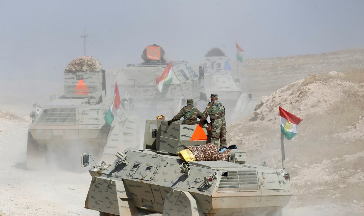 Kurdistani pešmerga-võitlejail on omad soomusmasinad.