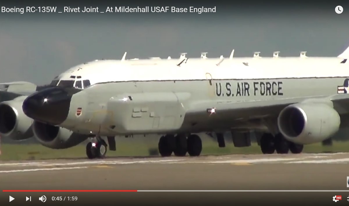 RC-135W