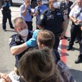 VIDEO | New Yorki saabunud lennukil tundis üle saja inimese end haigena ja lennuk pandi karantiini