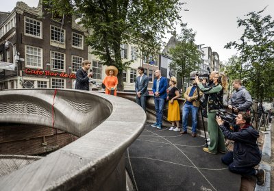 Oranži kandev Madalmaade kuninganna Máxima silla avamisel (foto: SIPA / Scanpix)