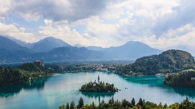 Словения ужесточила правила въезда для непривитых путешественников