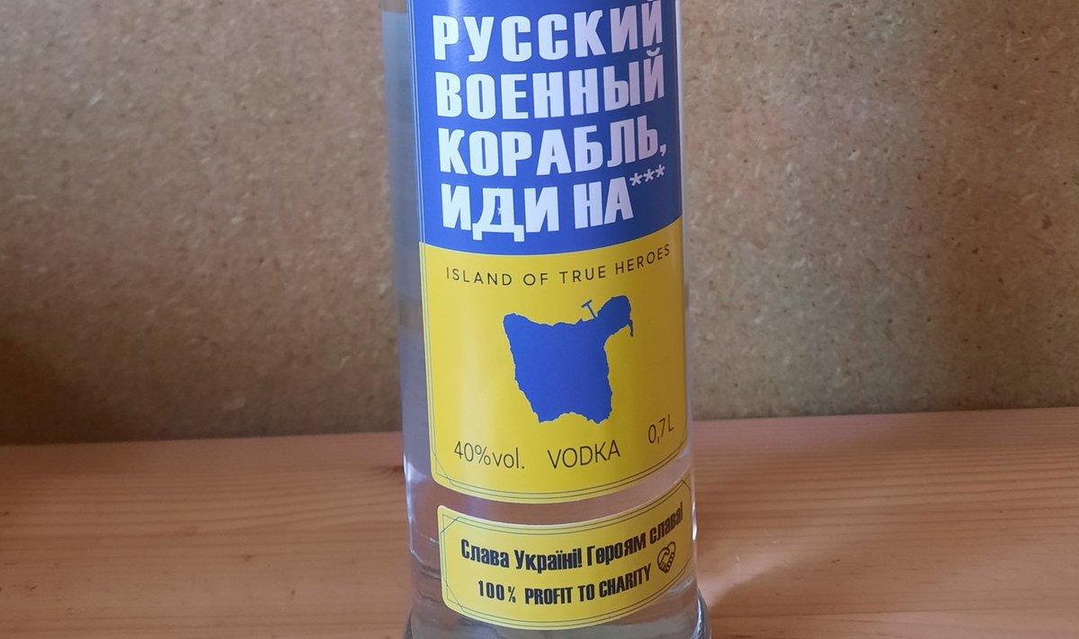 Leedus pandi ajakohane poliitiline sõnum vägijoogi pudelile