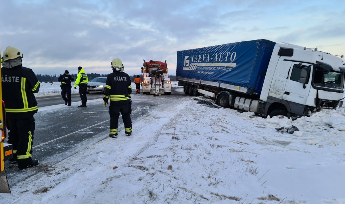 116 километр трассы Таллинн-Нарва, трагическое декабрьское ДТП, унесшее жизнь 28-летнего водителя