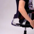 NIPINURK: Füsioterapeut aitab sul end kõveraks istumisest päästa: vaata, mida sa valesti teed!
