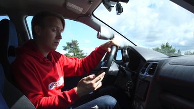 VIDEO | Räägid ikka autos telefoniga, seade kõrva ääres? Vaata, kuidas teha auto nutivabaks!