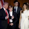 NETT KIHAB: President Trumpi 10-aastasest pojast sai isa võidukõne tegelik staar: andke poisile kohvi, kohe jääb magama!