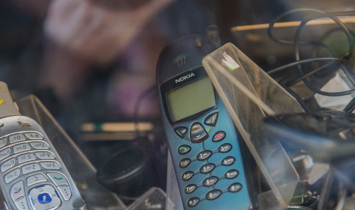 Nokia telefon 1990-ndatest