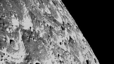 FOTOD | NASA avaldas ülesvõtted Kuu pinnast, mis on tehtud maksimaalselt lähidistantsilt