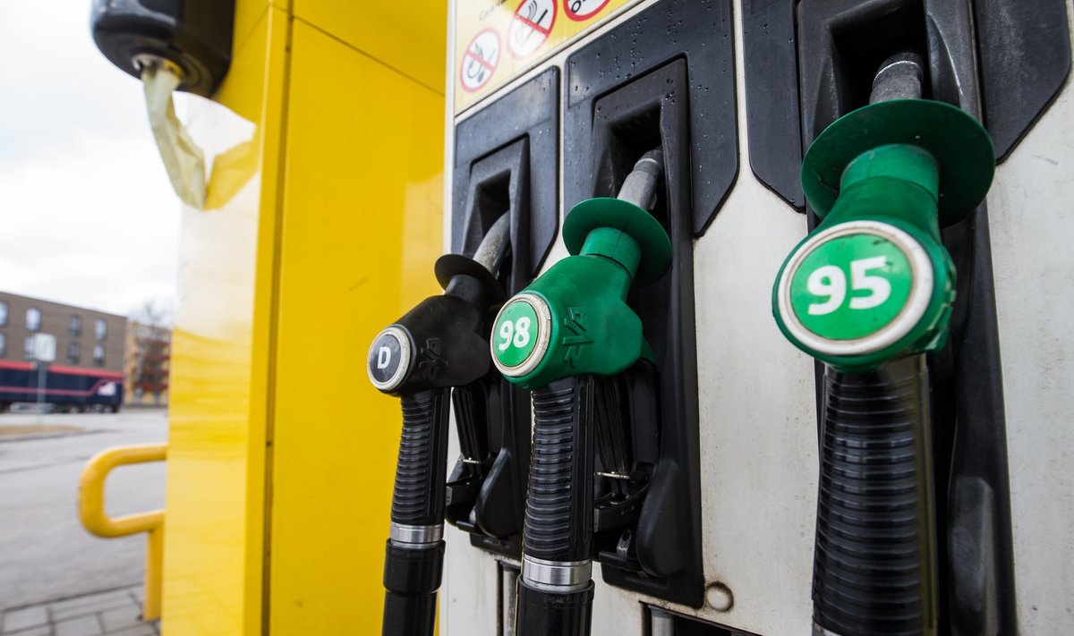 Diislikütus oli tänavu juulis 23,7 ja bensiin 7,7 protsenti odavam.