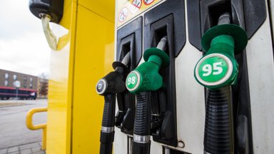 KUULA | "Istmesoojenduse" 122. osa: Aprilli automüük kiratses, kütusehind teeb rekordeid