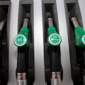 Крупные сети заправок подняли цены на бензин