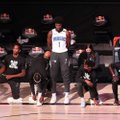 VIDEO | Esimene korvpallur jättis NBA mängu eel põlvitamata ega kandnud Black Lives Matter kirjaga särki