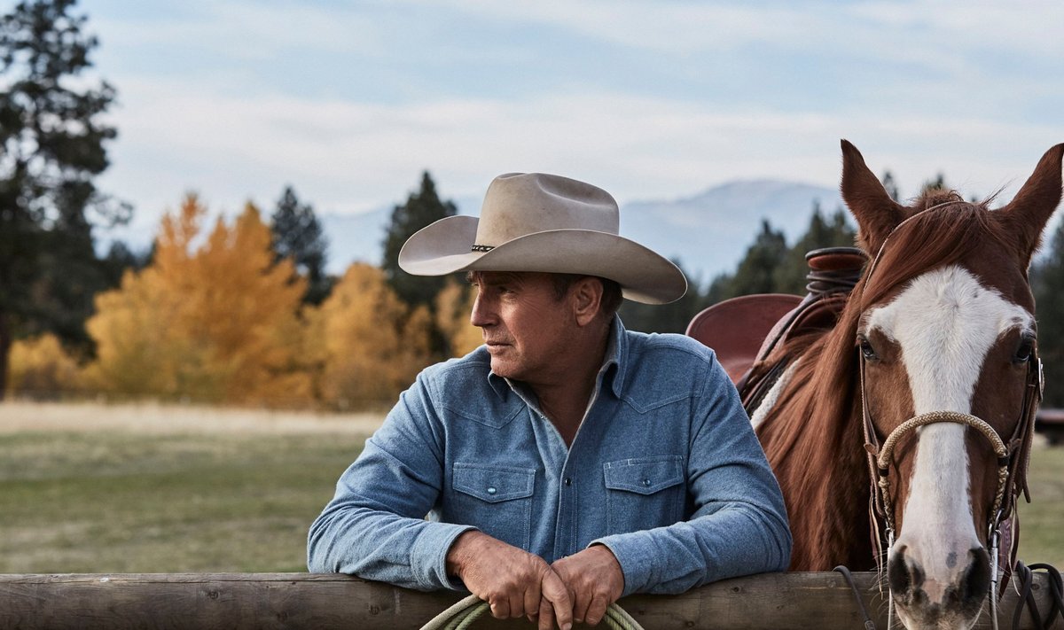 ÕIGE AMEERIKA MEES: Yellowstone’i rantšo peremees John Dutton (Kevin Costner) räägib vähe, ratsutab hästi, kaitseb püssiga oma vara ja armastab palavalt oma tütart.