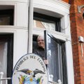 Ajaleht: Assange kuritarvitas teda kaitsva Ecuadori usaldust, mehelt võeti internet