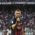 VIDEO | Tiitlikaitsja Milan alustas hooaega väravaterohke võiduga, Inter pääses üle noatera