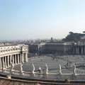 Скандал в Ватикане: 40 священников заказали себе эскорт-услуги для геев