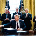 FOTOD | Trump allkirjastas USA ajaloo suurima abipaketi ja andis General Motorsile käsu suurendada hingamisaparaatide tootmist