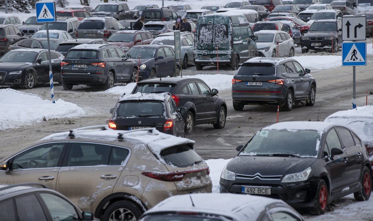 Autouputus kaubanduskeskuste parklates