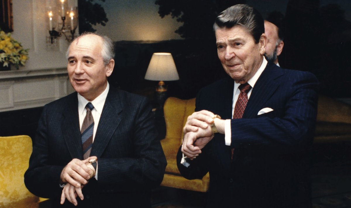 Gorbatšov ja Reagan 1987. aastal Valges Majas
