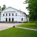 Arhitekt ostis Saaremaal tondilossi ja läheb sinna elama